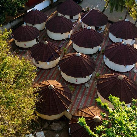 Keys Hotel Моши Екстериор снимка