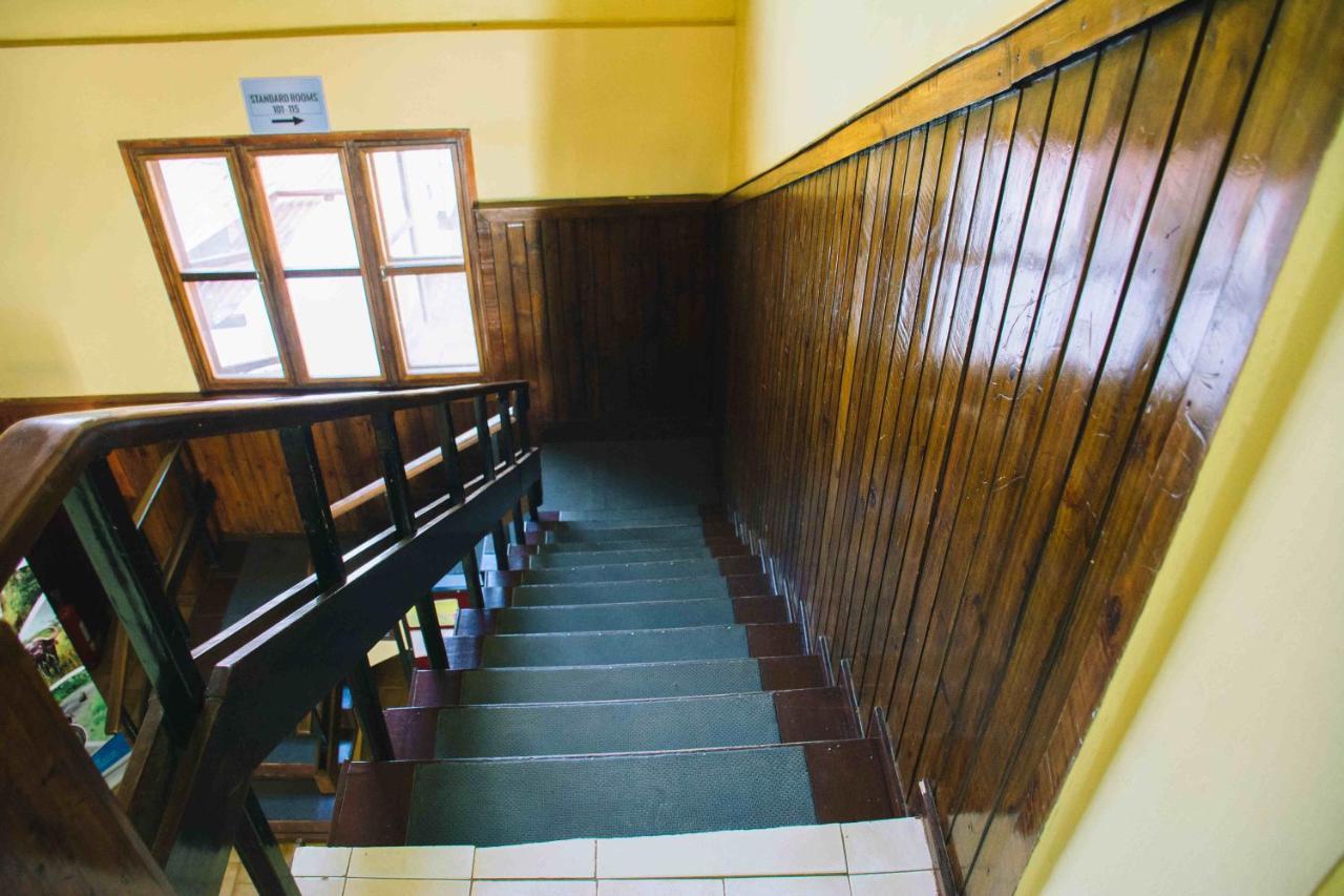 Keys Hotel Моши Екстериор снимка