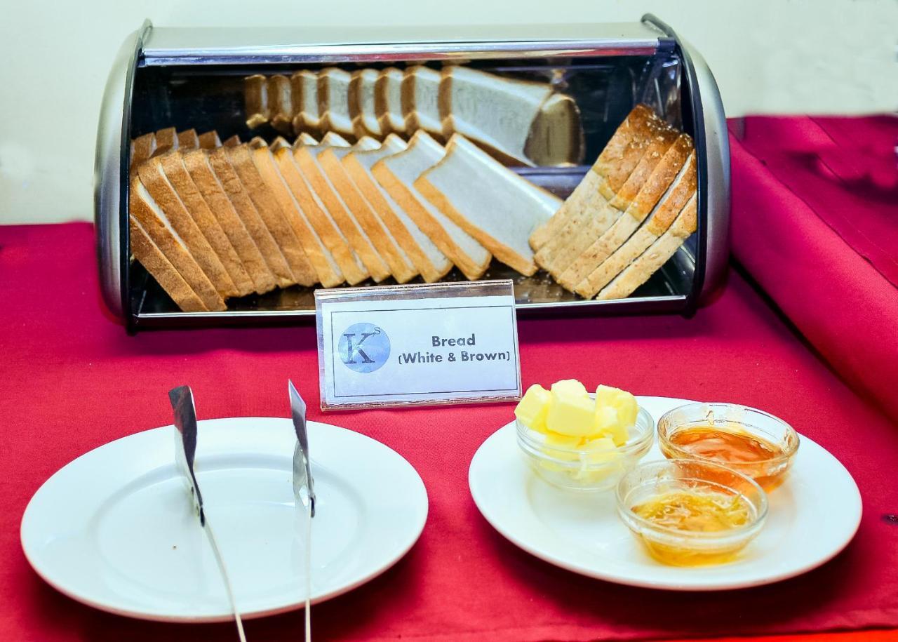 Keys Hotel Моши Екстериор снимка